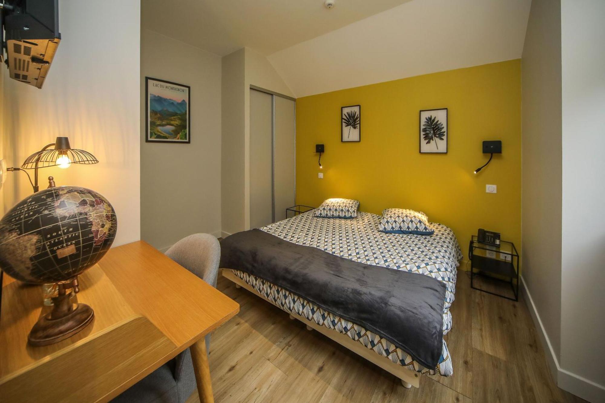 Hotel O Chiroulet Bagnères-de-Bigorre Værelse billede